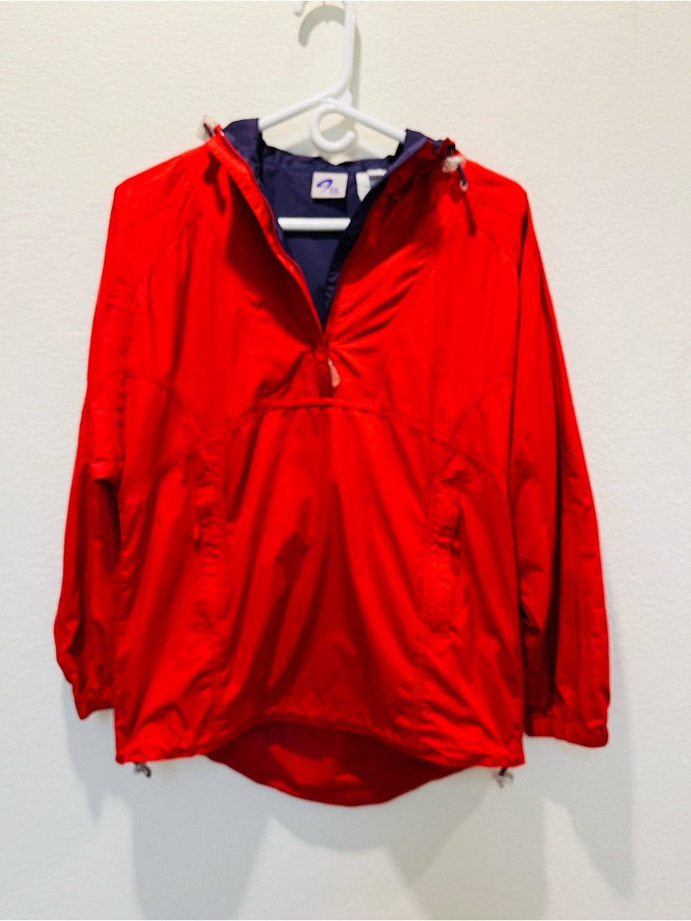 Title Nine Men's Red Half-Zip Hooded Windbreaker